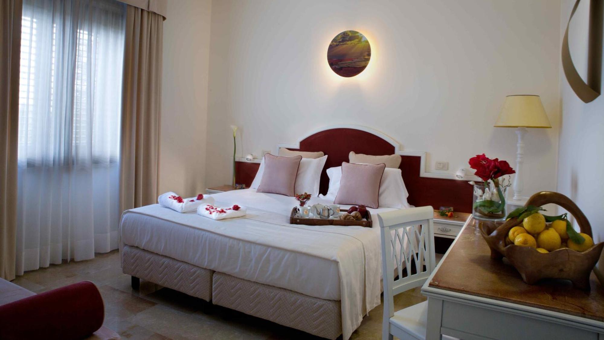 Delfino Beach Hotel Марсала Екстериор снимка
