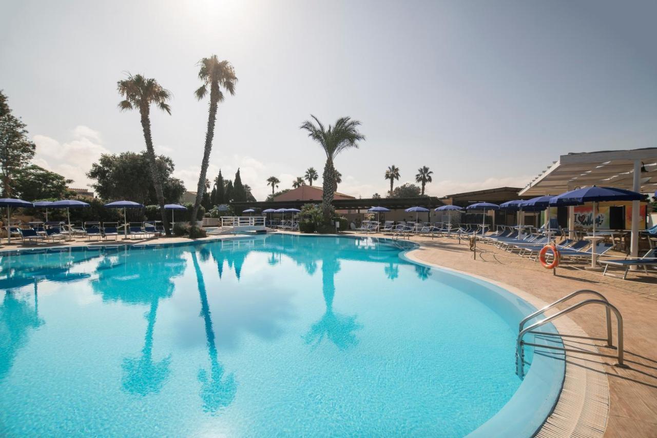 Delfino Beach Hotel Марсала Екстериор снимка